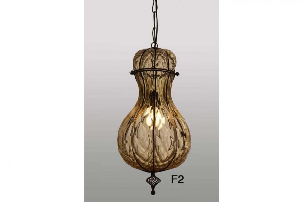 Produzione lanterna artigianale veneziana F2 lavorazione vetro di Murano originale